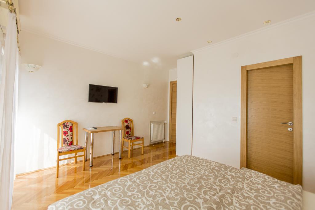 Apartmani Amaro Новий Сад Екстер'єр фото